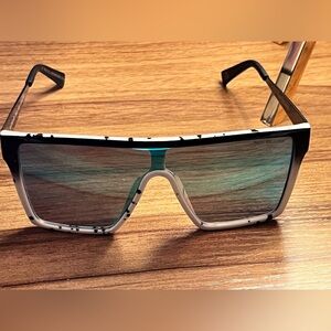 True Religion Shield Sunglasses Black/Rainbow